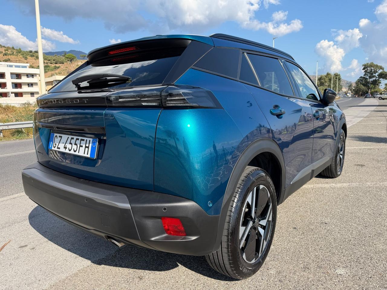 Peugeot 2008 PureTech 100 S&S Allure full optional