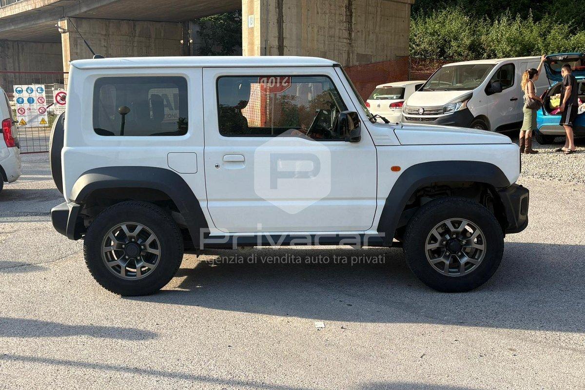 SUZUKI Jimny 1.5 5MT Top