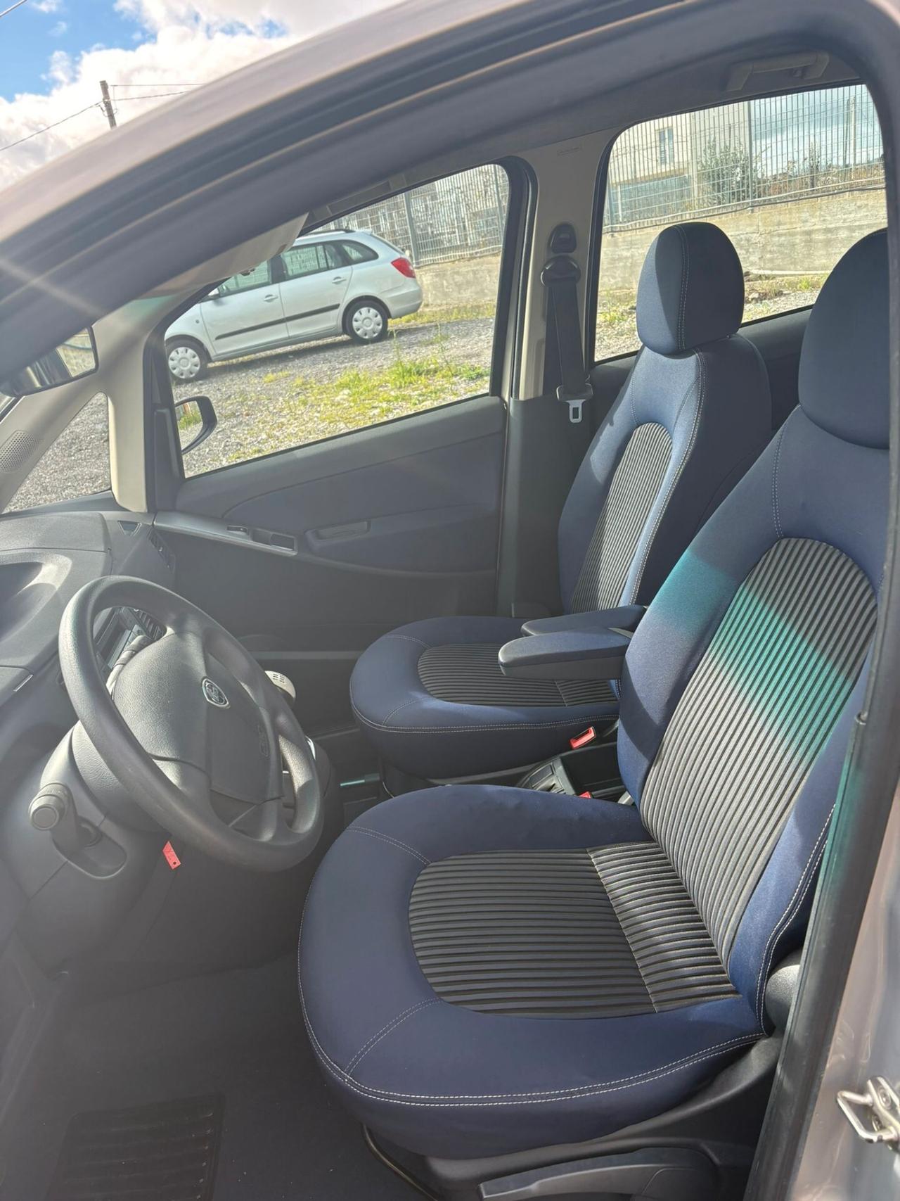 Lancia MUSA 1.4 16V Poltrona Frau