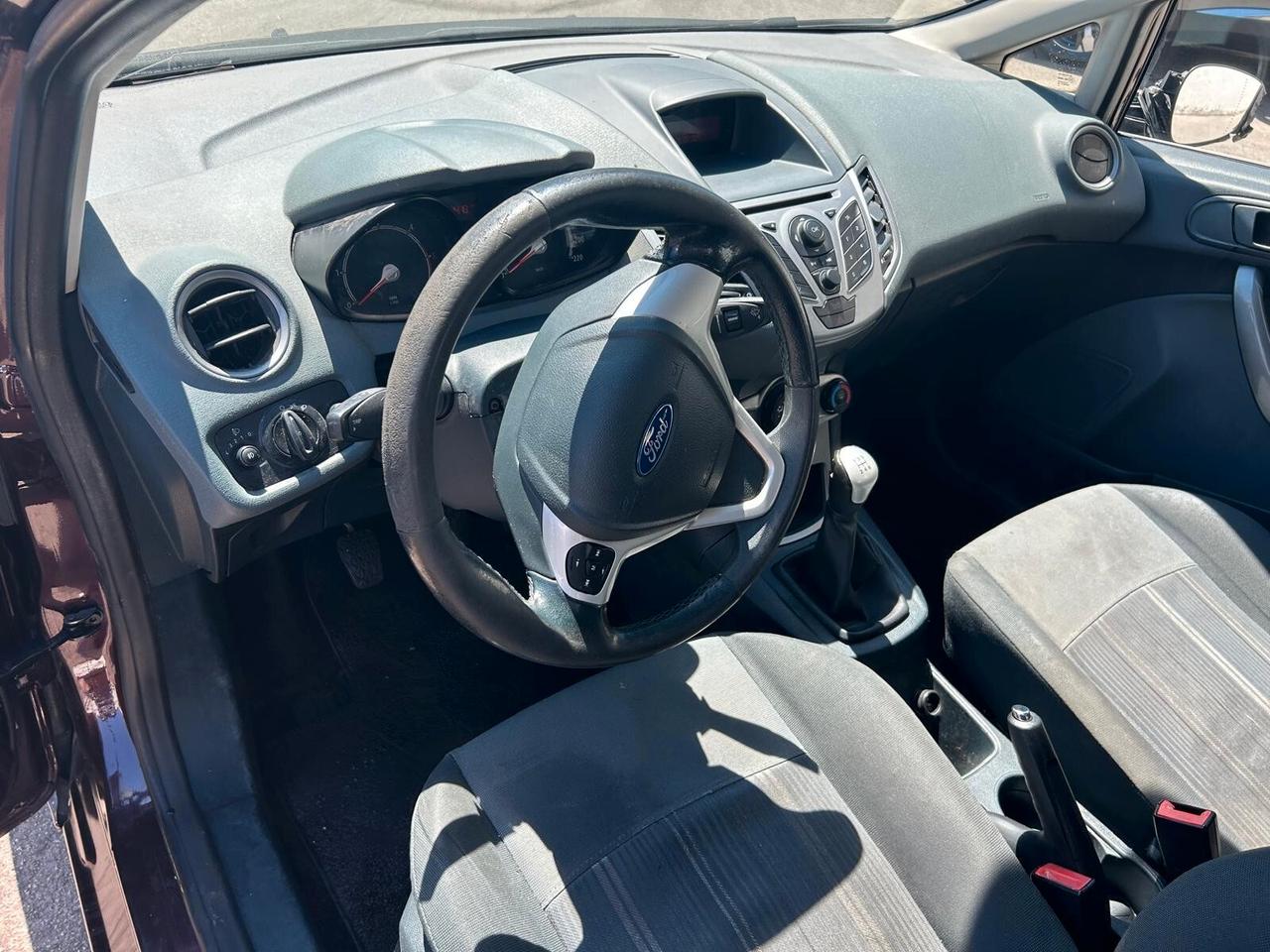 Ford Fiesta 1.4 diesel(PRIVATO)-2009