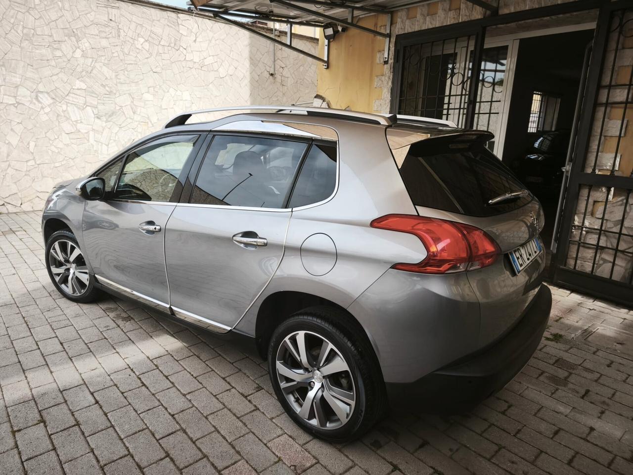 Peugeot 2008 1.6 VTi 120CV Allure