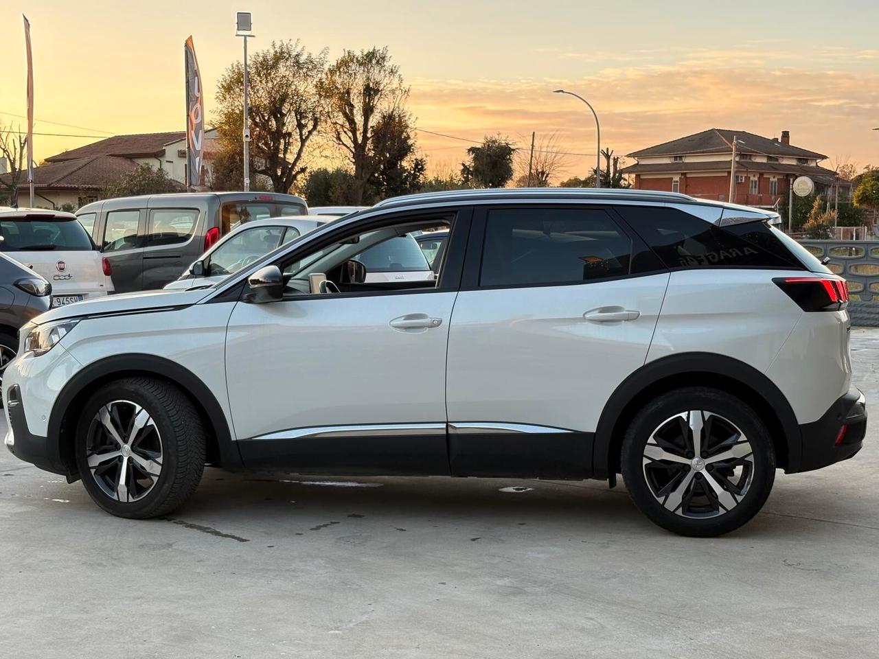 Peugeot 3008 BlueHDi 130 S&S EAT8 Allure