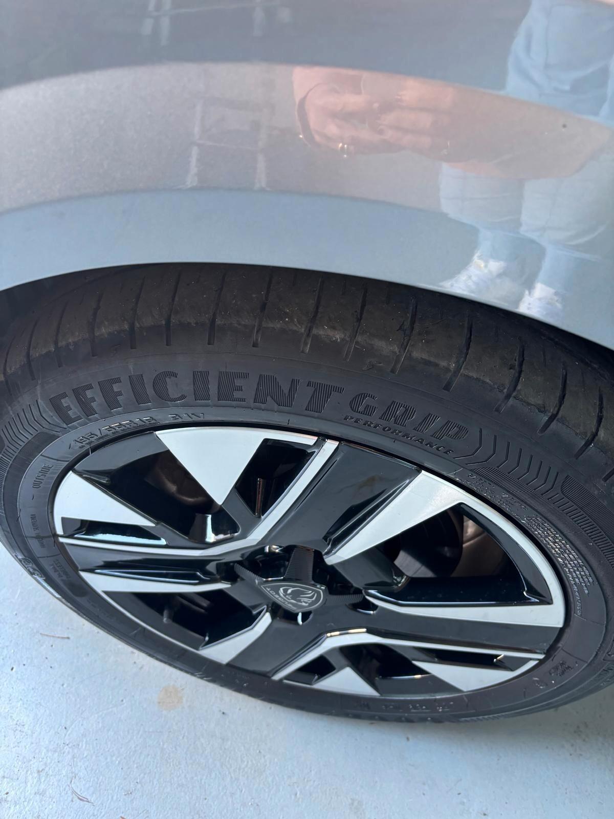 Peugeot 208 PureTech 100 Stop&Start 5 porte Allure