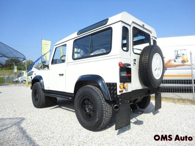 LAND ROVER Defender 90 2.5 Td5 Station Wagon S - N1 Neopatentati