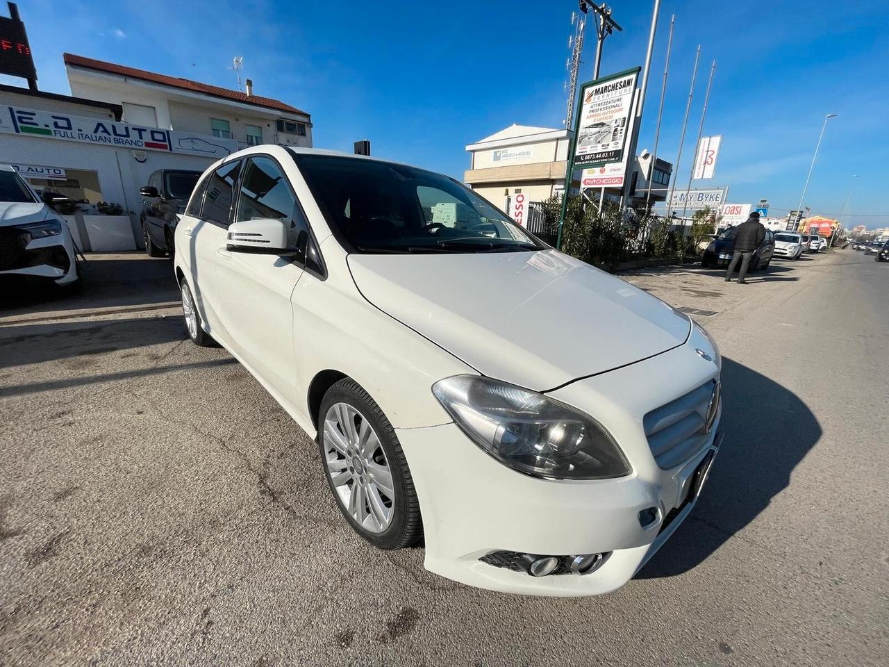 Mercedes-benz B 180 d Automatic Premium