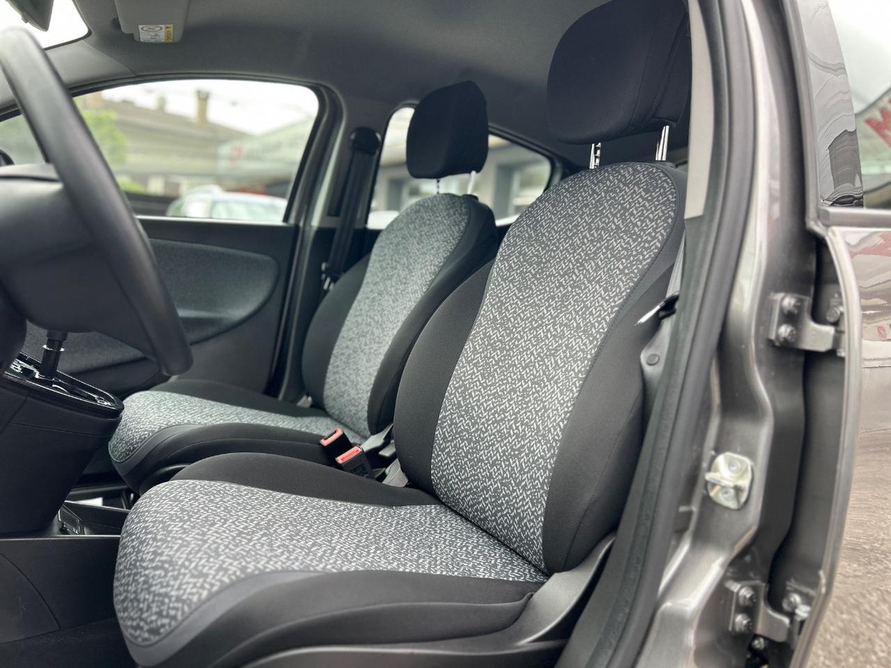 Lancia Ypsilon 1.0 firefly hybrid Silver Plus s&s 70cv