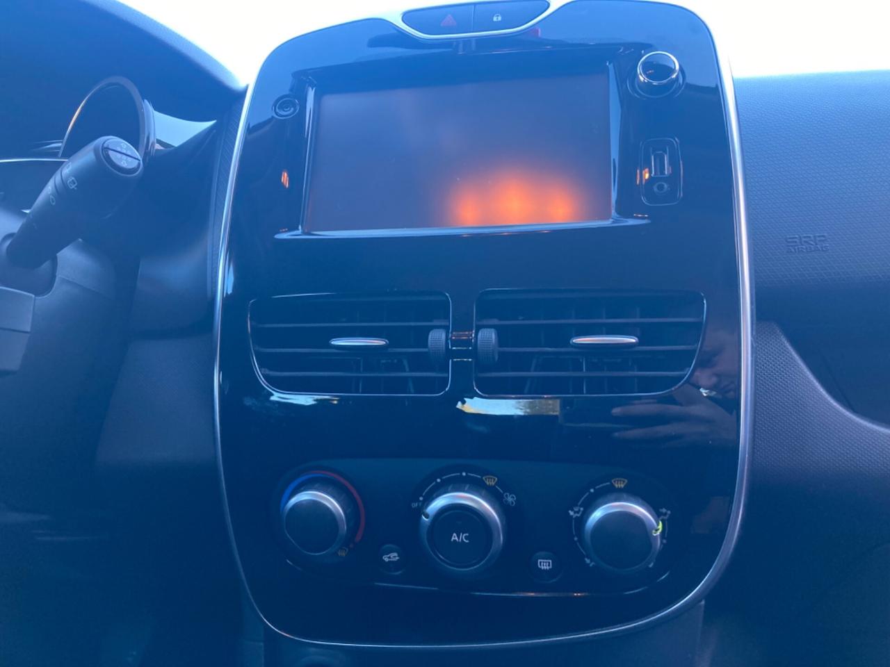 RENAULT CLIO 1.5 DCI (PROPRIETARIO UNICO)