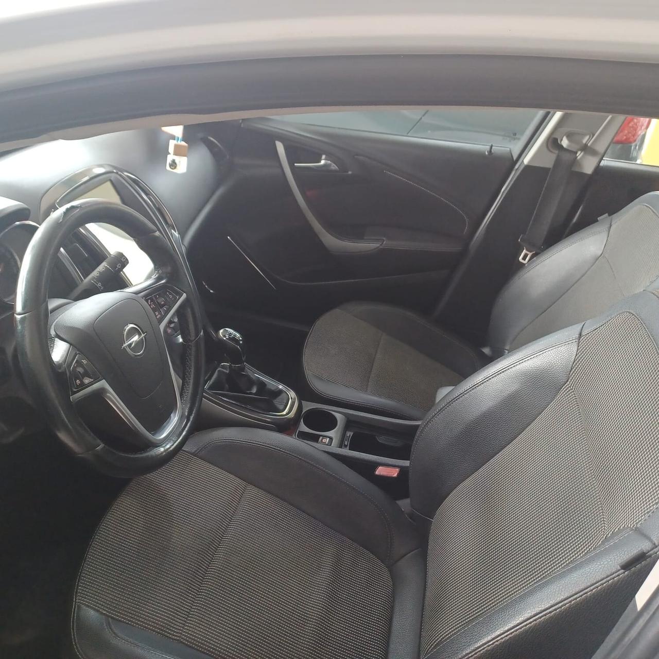 FULL OPTIONAL NEOPATENTATI ASTRA 1.7 TDI