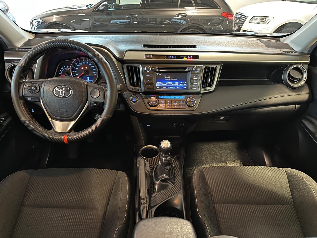 Toyota RAV 4 RAV4 2.0 D-4D 4WD Lounge White Ed.