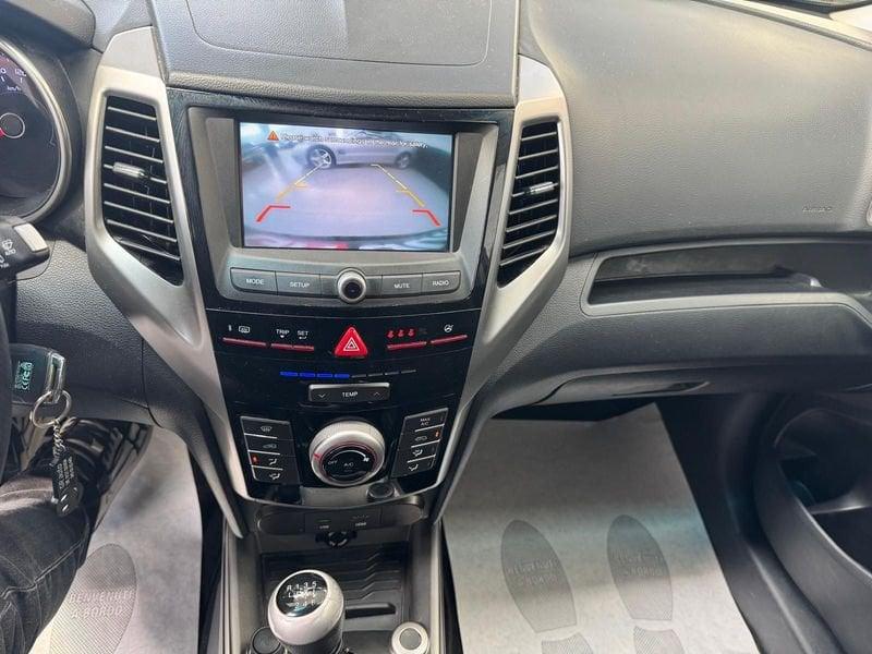 SsangYong Tivoli Tivoli 1.6d Be Visual Hot awd auto
