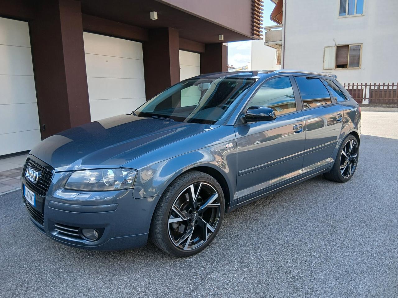 Audi A3 SPB 2.0 16V TFSI S tronic Ambition pronta consegna