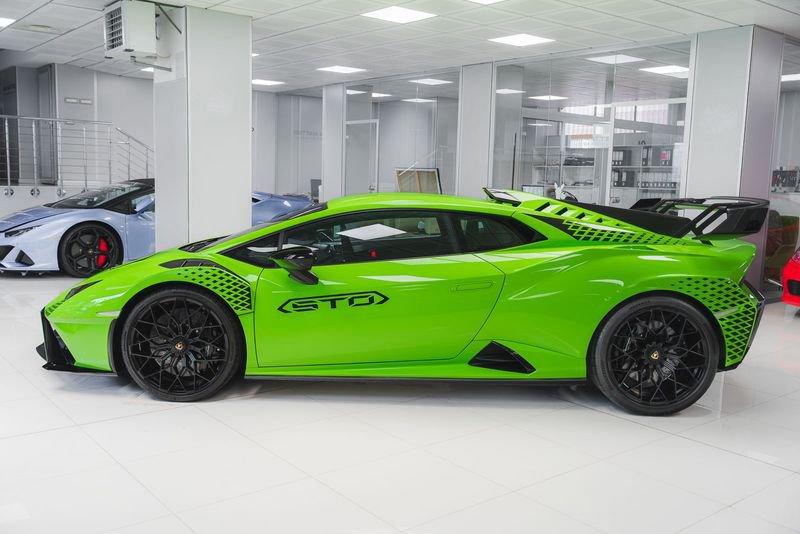 Lamborghini Huracán LAMBORGHINI HURACAN STO