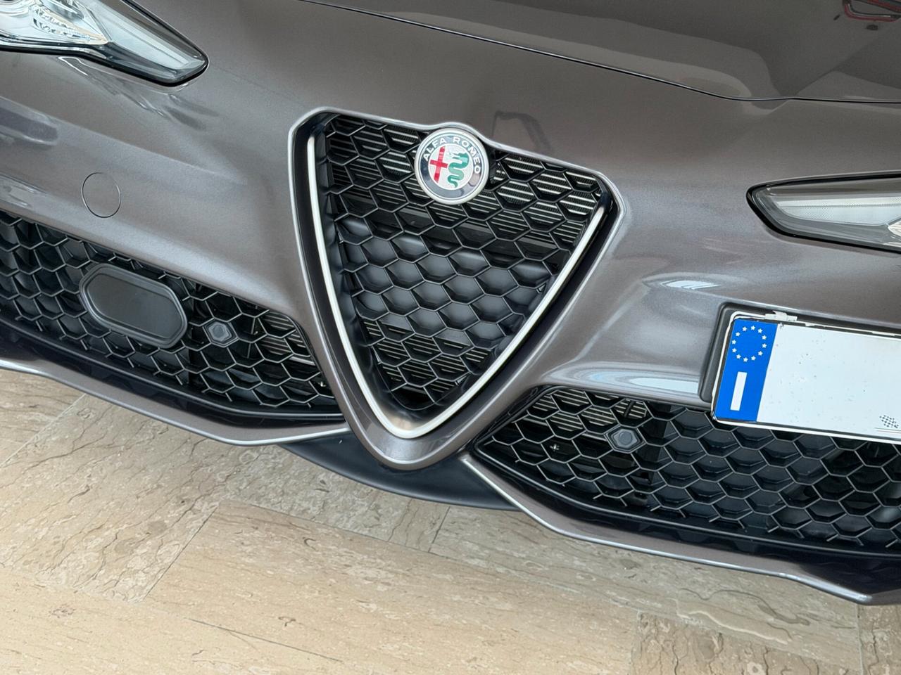 Alfa Romeo Giulia 2.2 TURBODIESEL 160 cv. AT8 SUPER BUSINESS