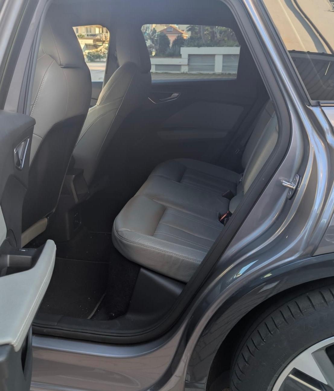 Audi Q4 40 e-tron S line edition