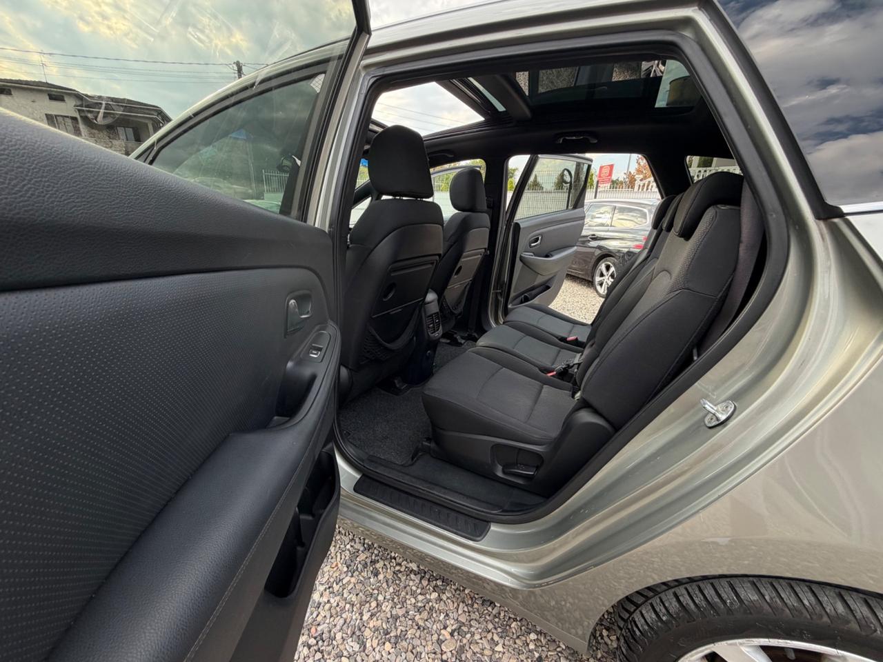 Kia Carens 1.7 CRDi 136 CV Auto Class