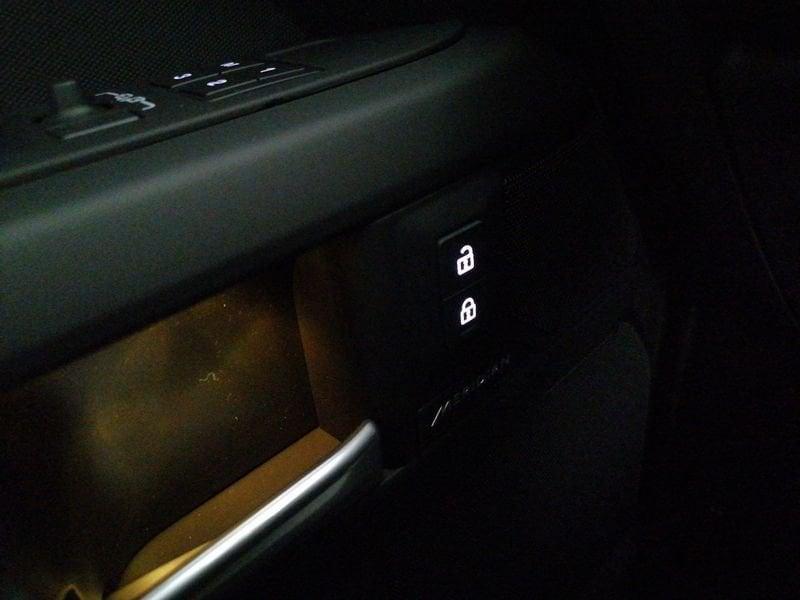 Land Rover Defender 90 3.0d i6 mhev X-Dynamic SE awd 200cv auto