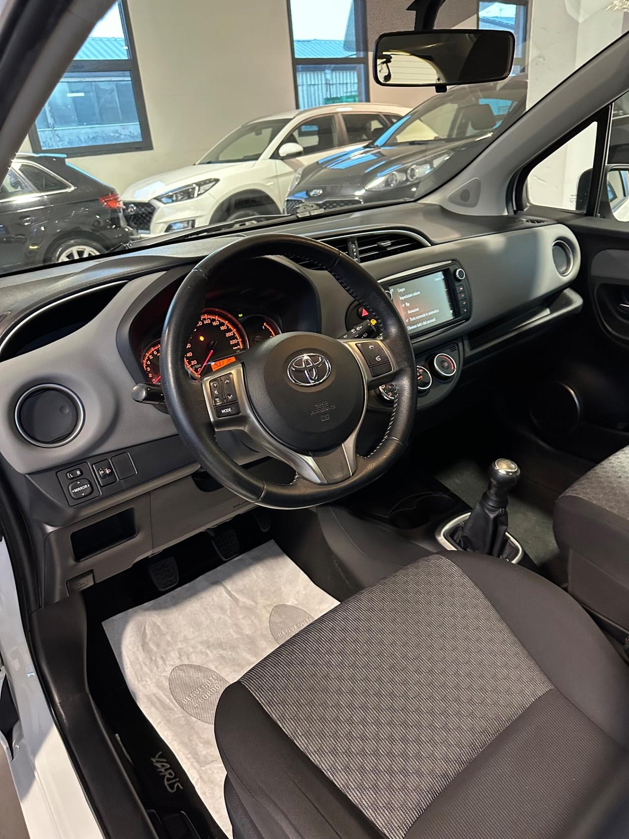 Toyota Yaris 1.0 5 porte Lounge