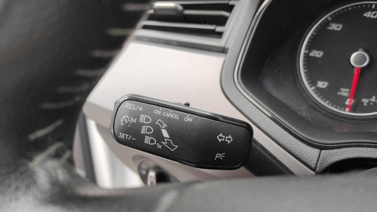 SEAT IBIZA 1.6 TDI 95CV 5 PORTE MANUALE OK NEOPATENTATI