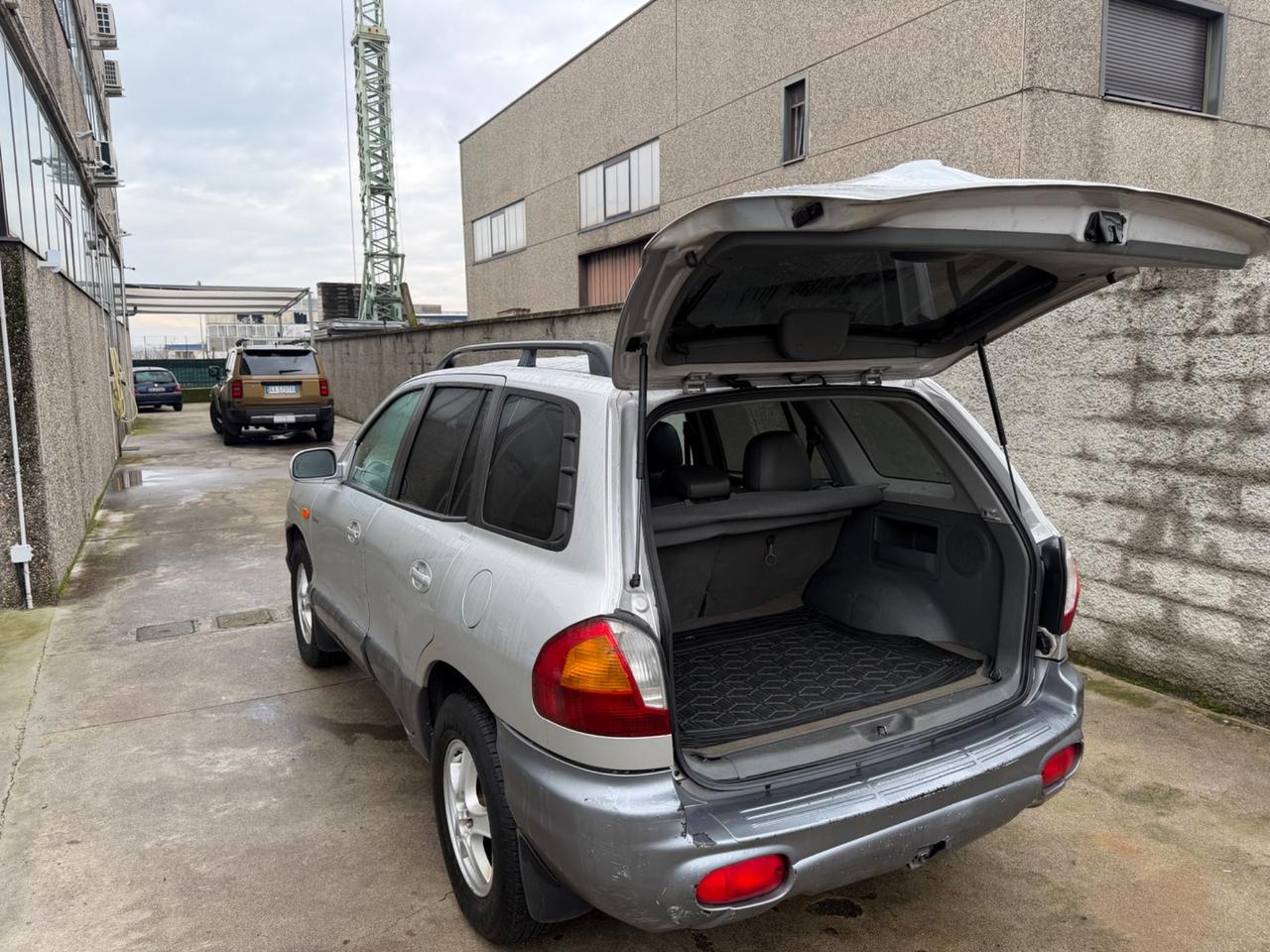 HYUNDAI SANTA Fe 2.0CRDi 4X4 4WD GANCIO TRAINO 1850KG