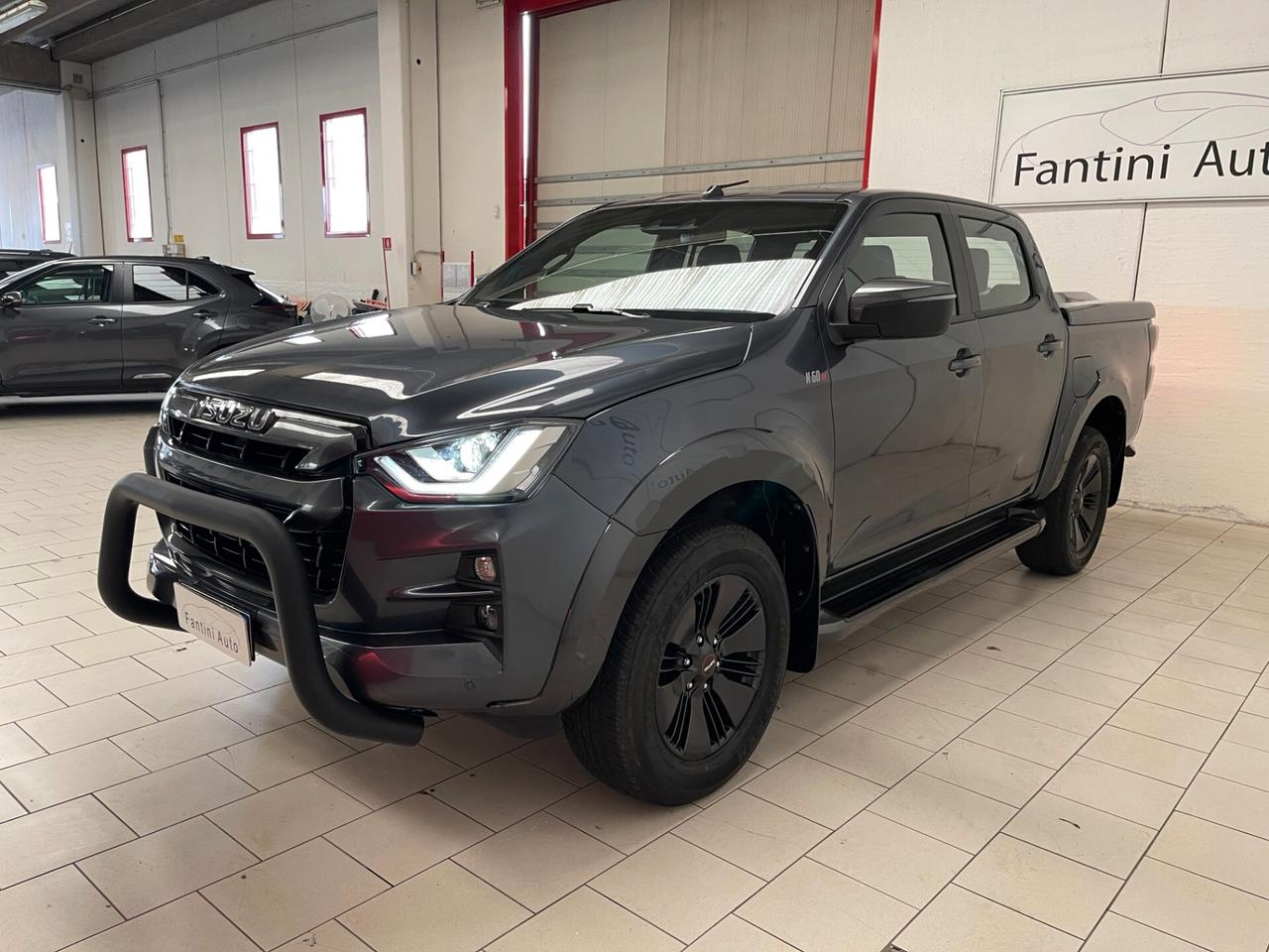 Isuzu D-Max N60 N60FF 1.9D 163cv crew 4x4 auto-Ok Neopatentati-LEGGI SOTTO