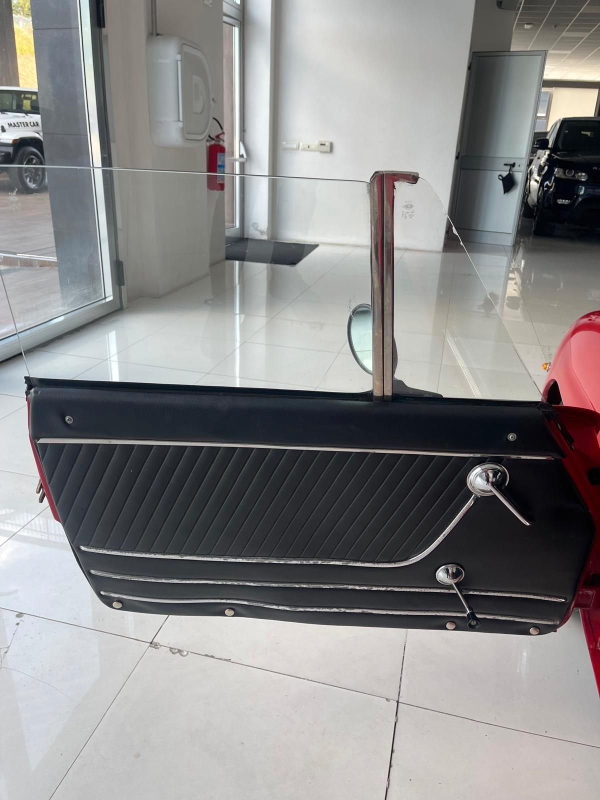 Alfa Romeo Spider duetto osso di seppia