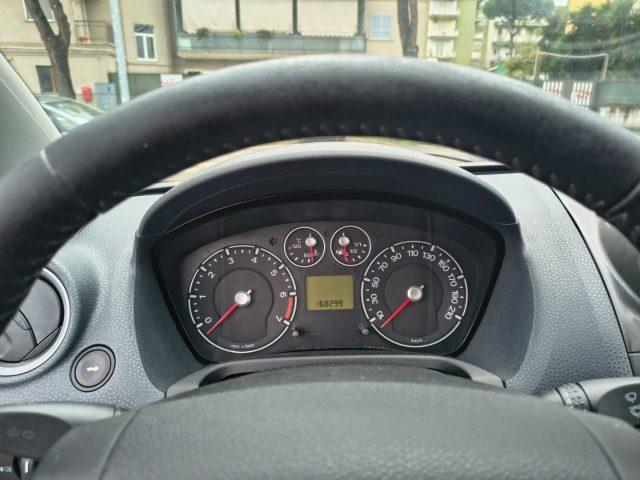 FORD Fiesta 1.2 16V 3p. Clever