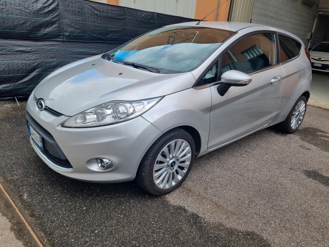 Ford Fiesta 1.2 82CV 3 porte Titanium unica