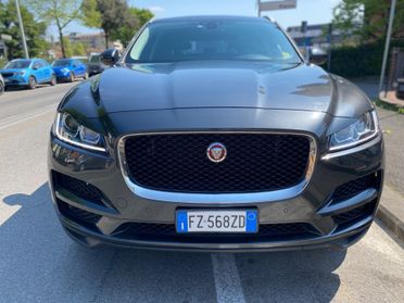 Jaguar F-Pace 2.0 D 180 CV AWD aut. Chequered Flag