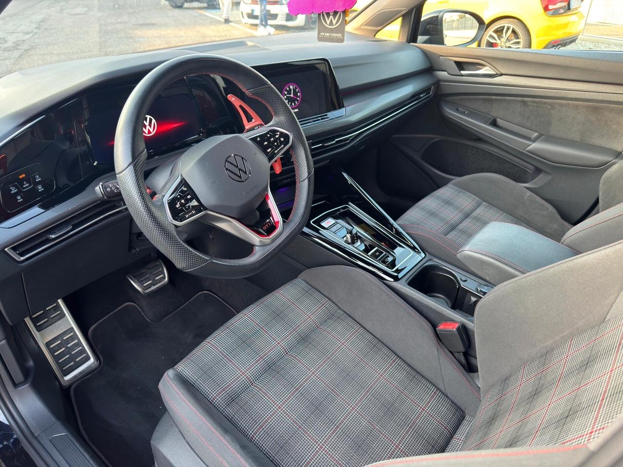Volkswagen Golf GTI 2.0 TSI DSG