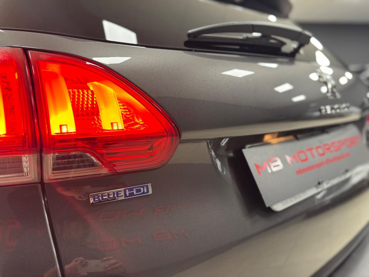 Peugeot 2008 BlueHDi 120 S&S Allure