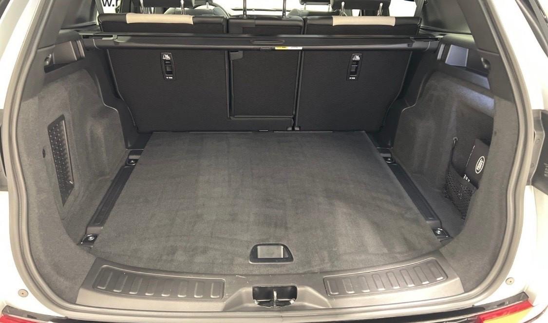 Land Rover Discovery HSE 204 CV promozione con finanziamento