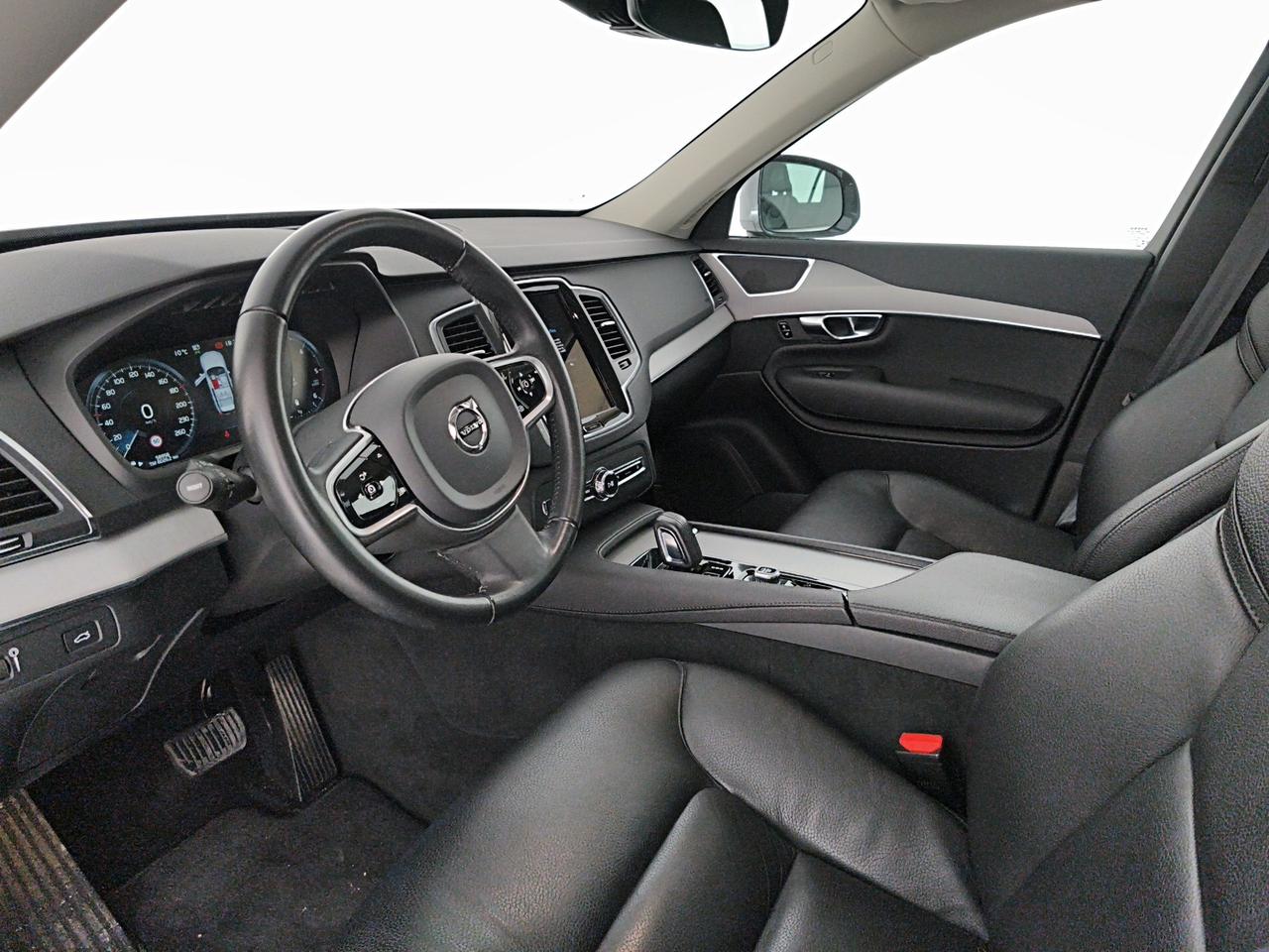 Volvo XC90 2.0 b5 Momentum awd