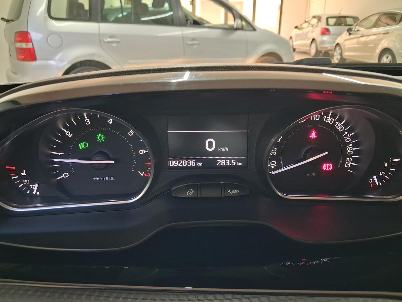 Peugeot 208 PureTech 82 5 porte Allure