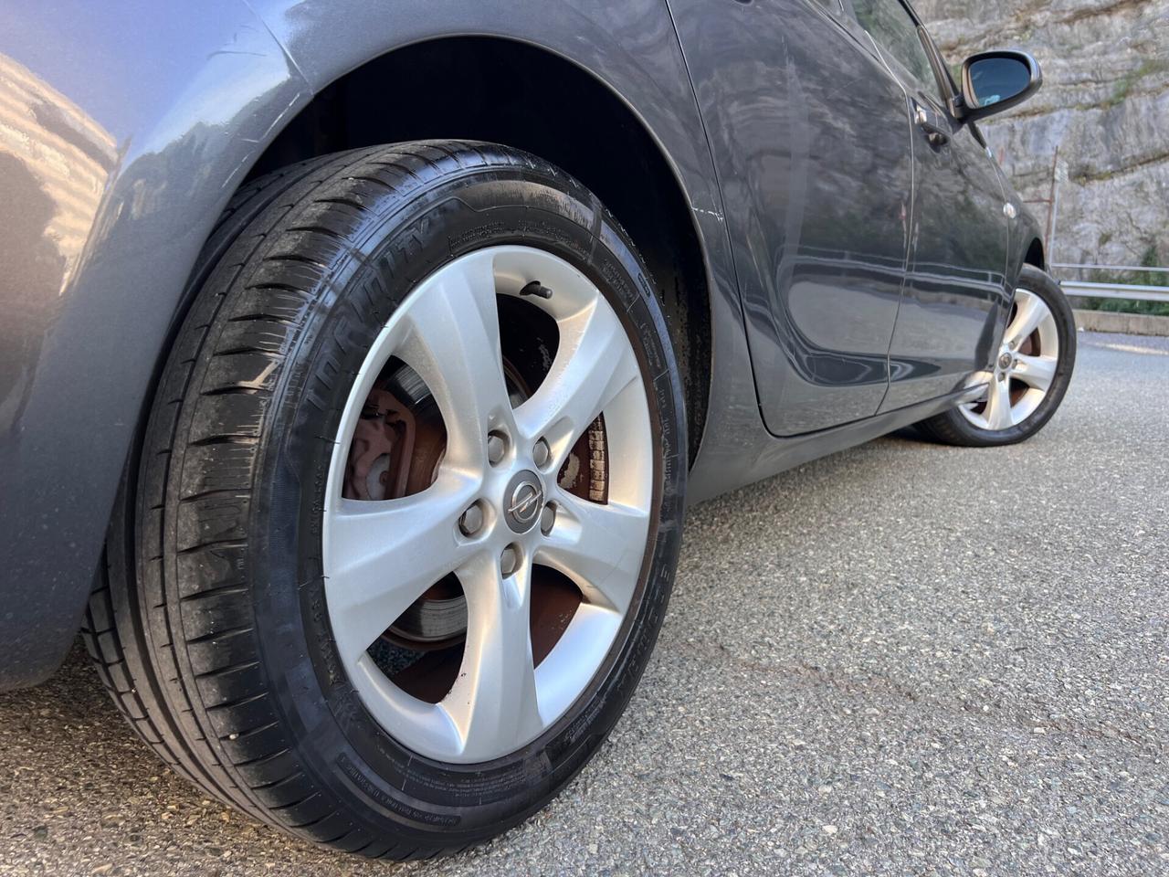 Opel Astra 1.7 CDTI 110CV 5 porte Cosmo