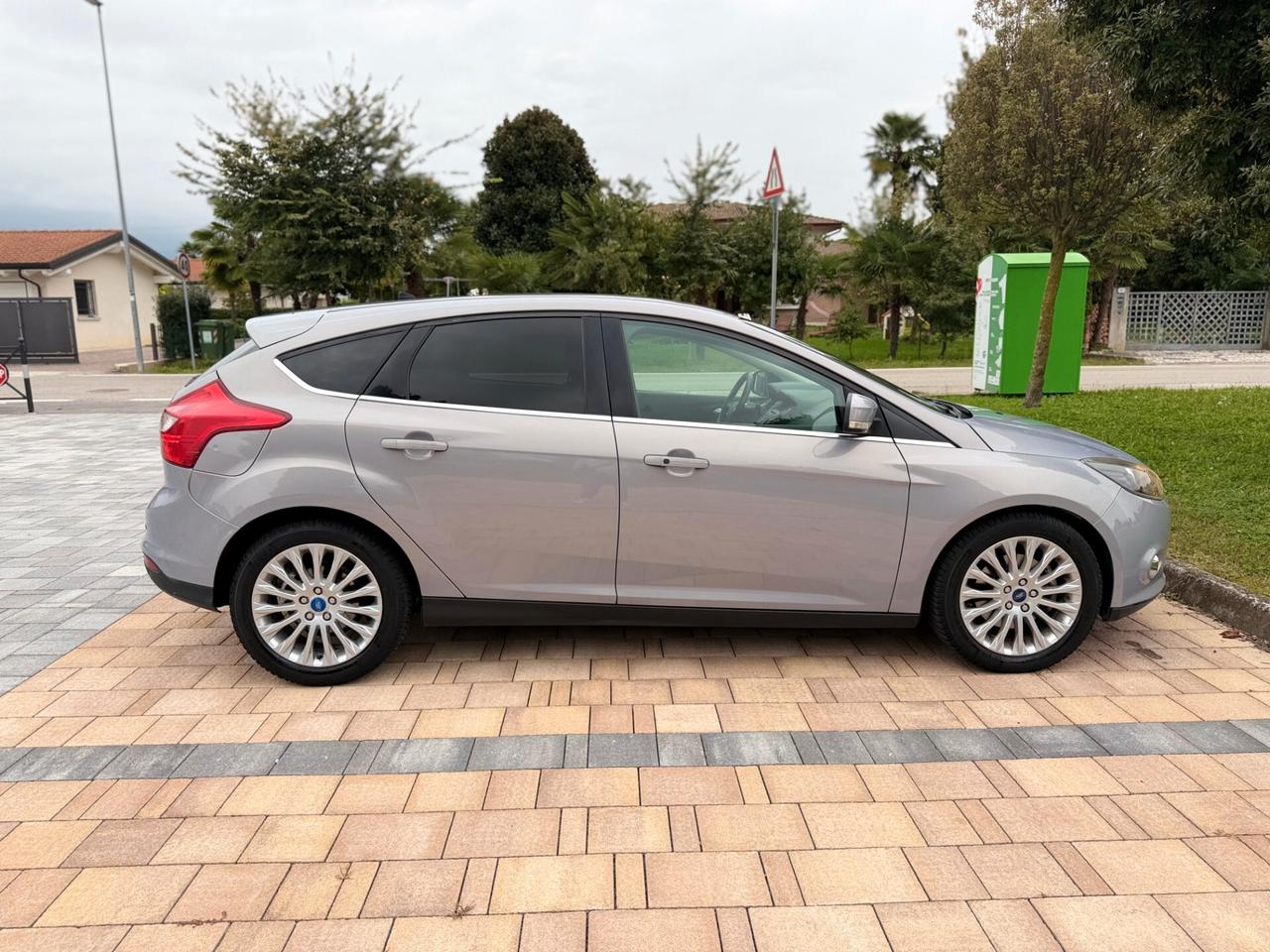 Ford Focus 1.6 EcoBoost 150 CV Titanium neopatentati