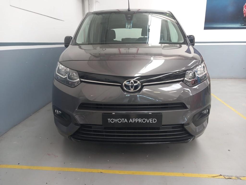 TOYOTA P.CITY VERSO EV L1 50KWH LNG22