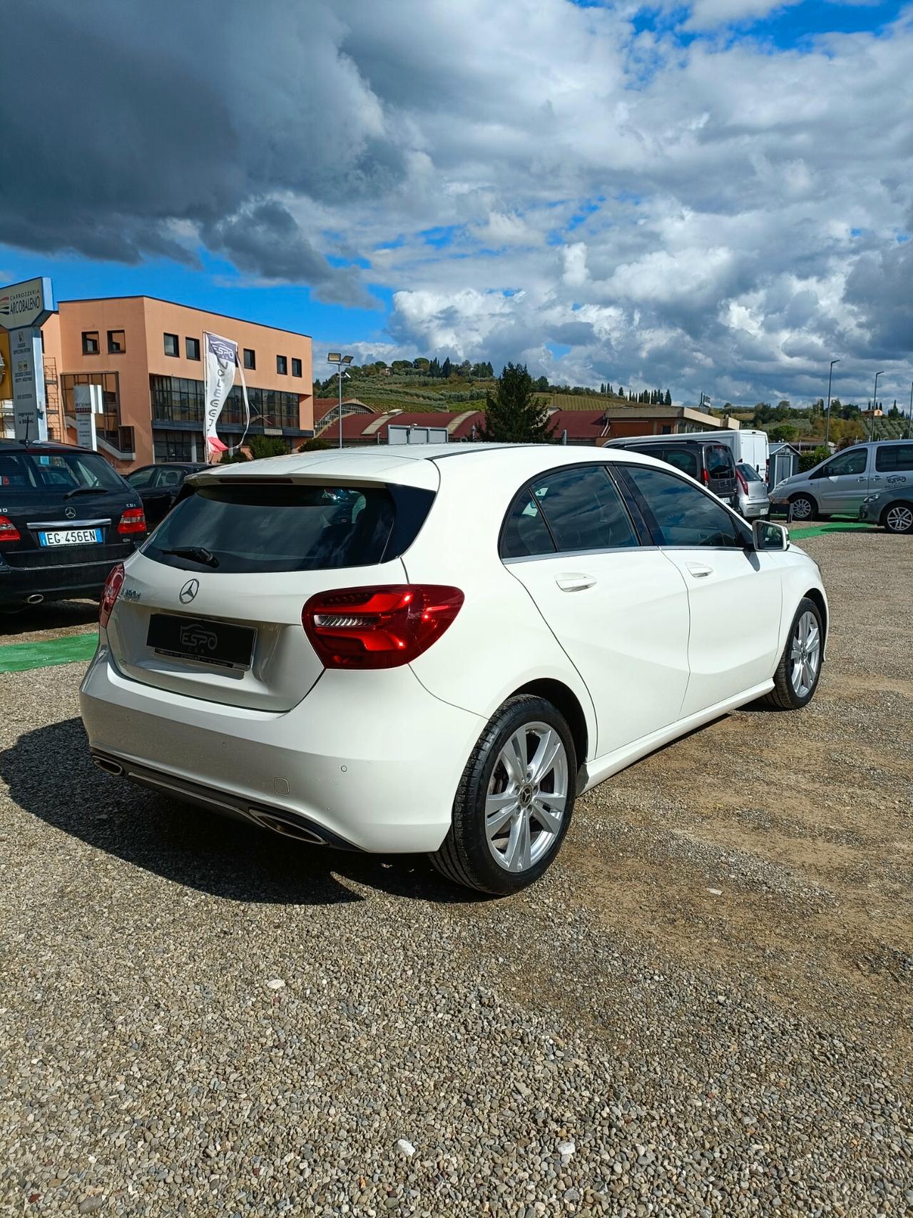 Mercedes-benz A 180 d Premium