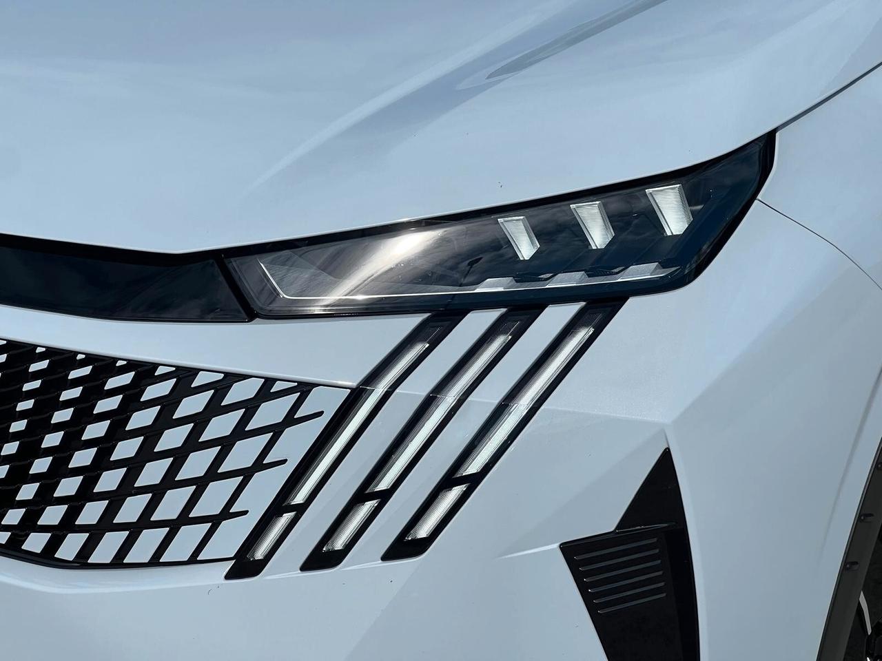 Peugeot 3008 Hybrid 136 e-DCS6 GT