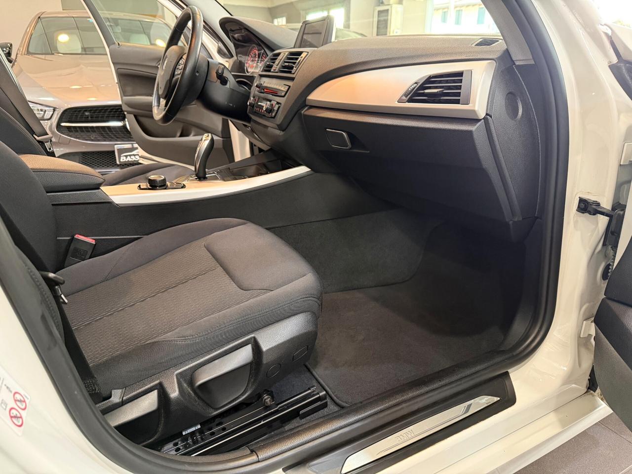 Bmw 116 116d 5p. Efficient Dynamics Urban