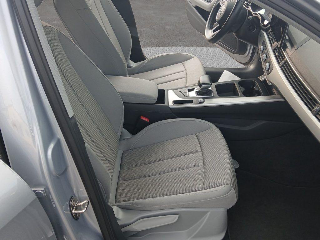 Audi A4 Avant 30 TDI/136 CV S tronic