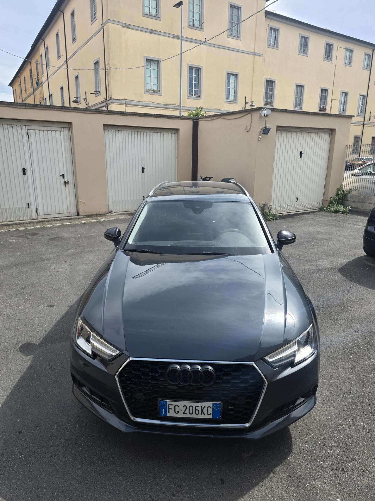 Audi A4 2.0 TDI 150 CV ultra S tronic Business Sport PERFETTA