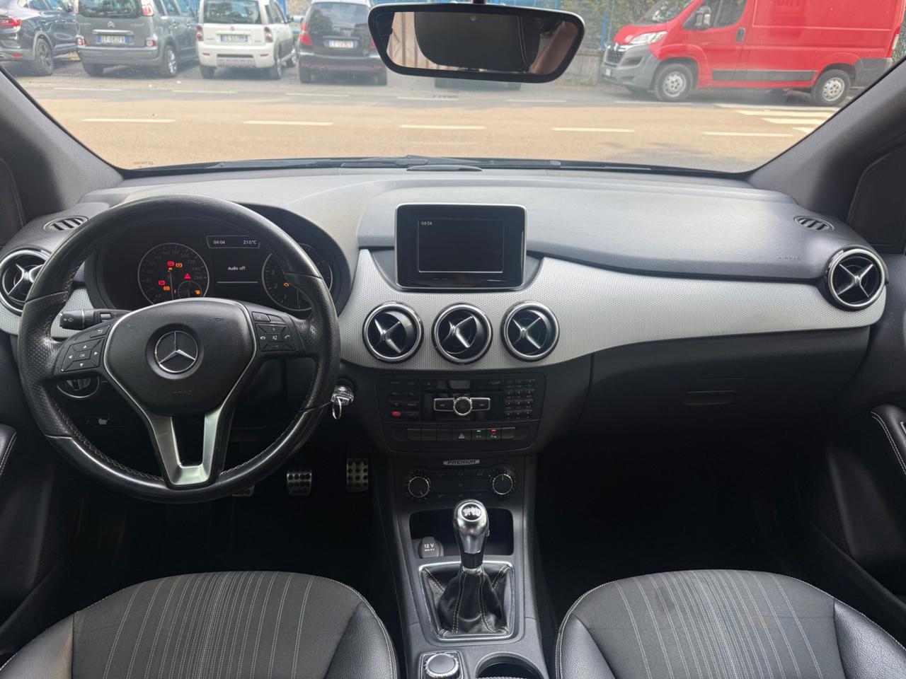 Mercedes-benz B 180 BlueEFFICIENCY Premium