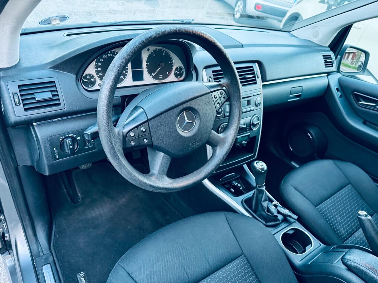 Mercedes-benz B 180 CDI Premium Ok Neopatentati