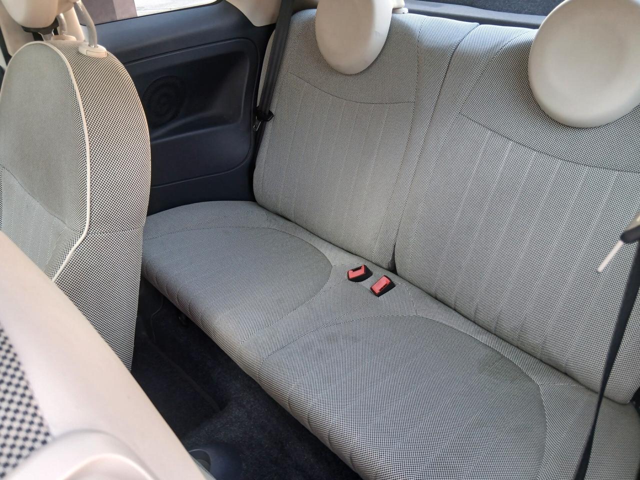 Fiat 500 1.2 Lounge + Navi OK per neo patentato