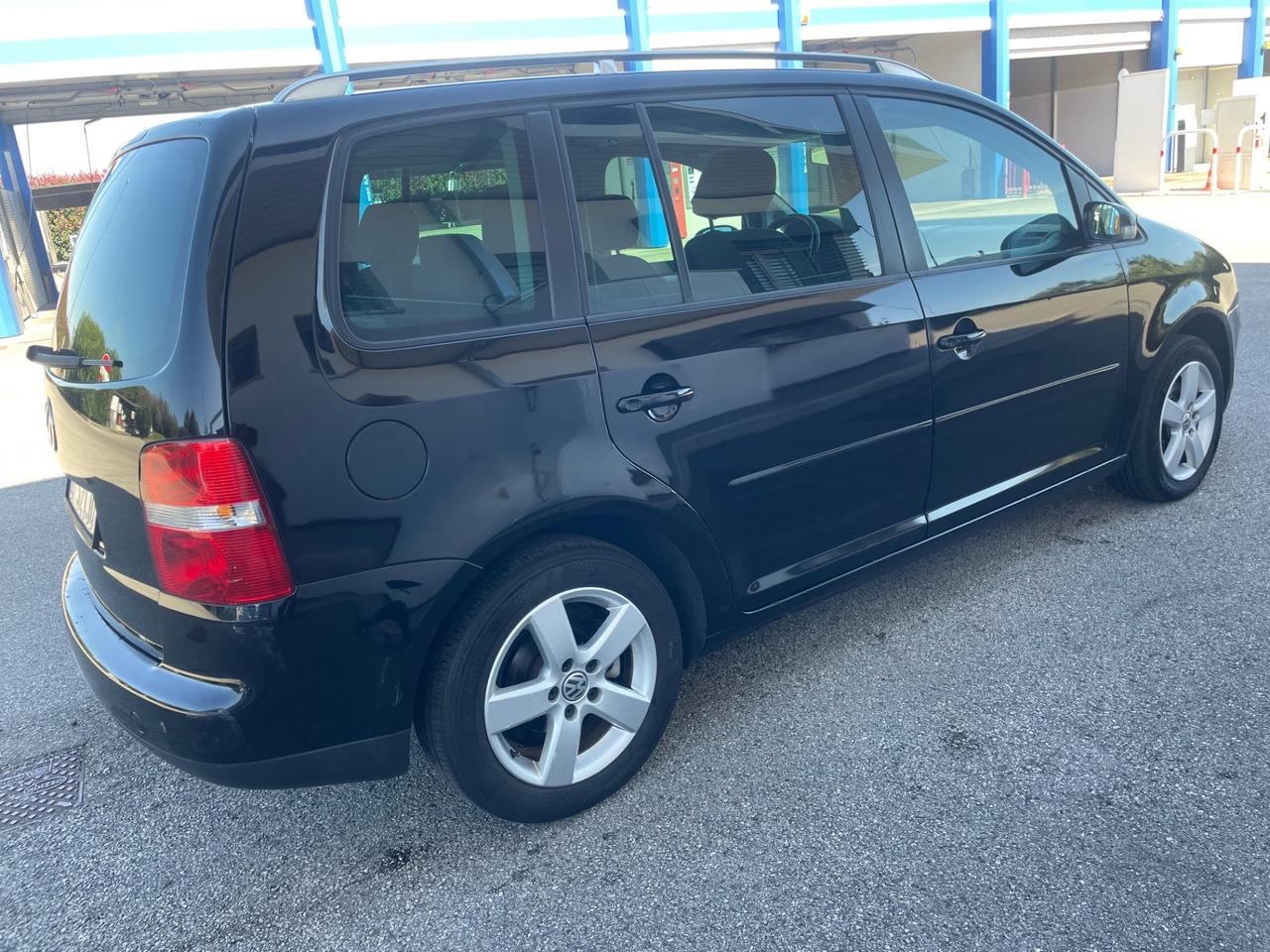 Volkswagen Touran 1.9 TDI Highline