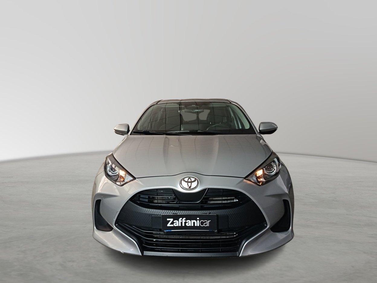 TOYOTA Yaris 4ª serie - Yaris 1.5 Hybrid 5 porte Active AUTOMATICO