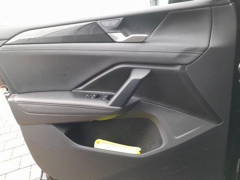 Volkswagen Tiguan 2.0 TDI 150 CV EVO SCR DSG Life Nuovo Modello Led 18" Cockpit
