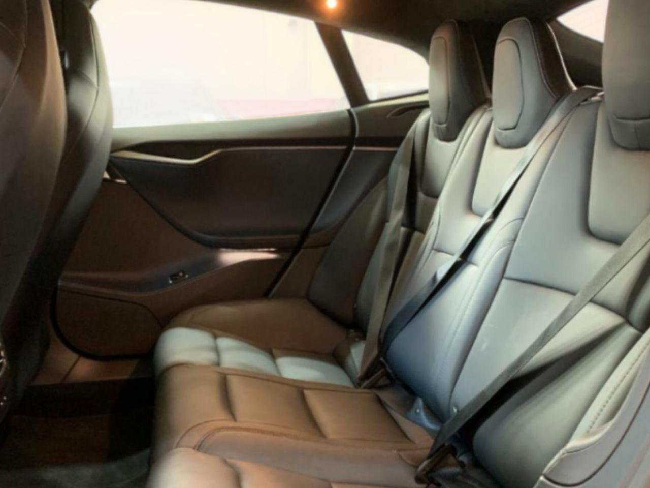 Tesla Model S 100kWh Performance All-Wheel Drive