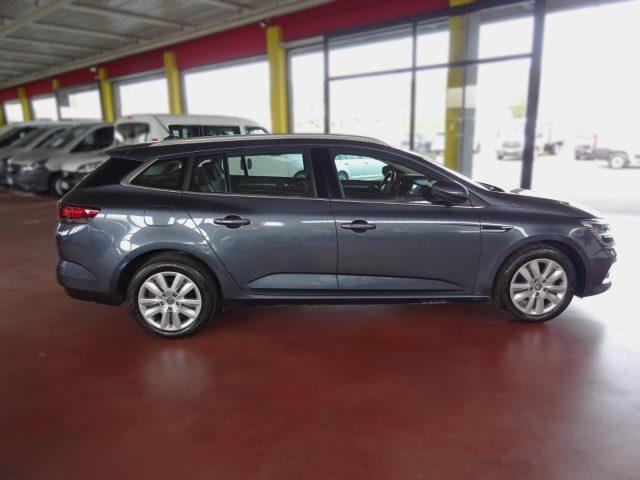 RENAULT Megane Mégane Sporter Blue dCi 115 CV N1 Autocarro