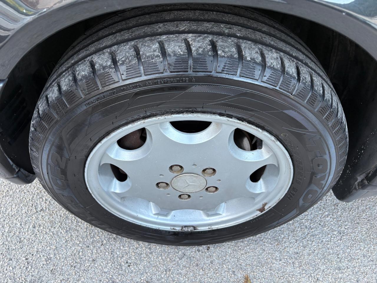 Mercedes C 200 berlina GPL magnifica